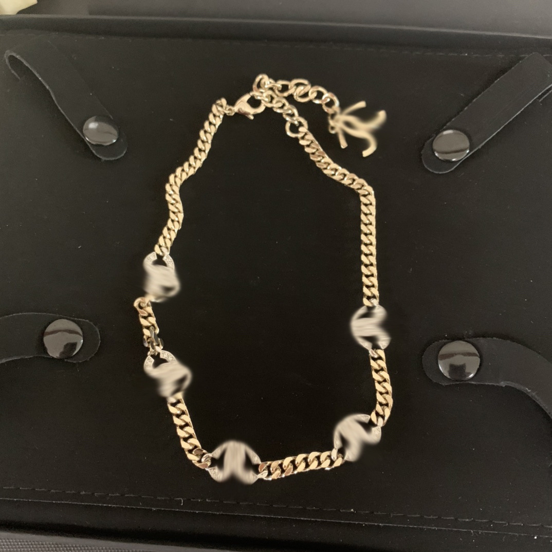 

20 style optional luxury Necklace Black Leather pearl bag Necklace Fashion ol popular versatile brass material