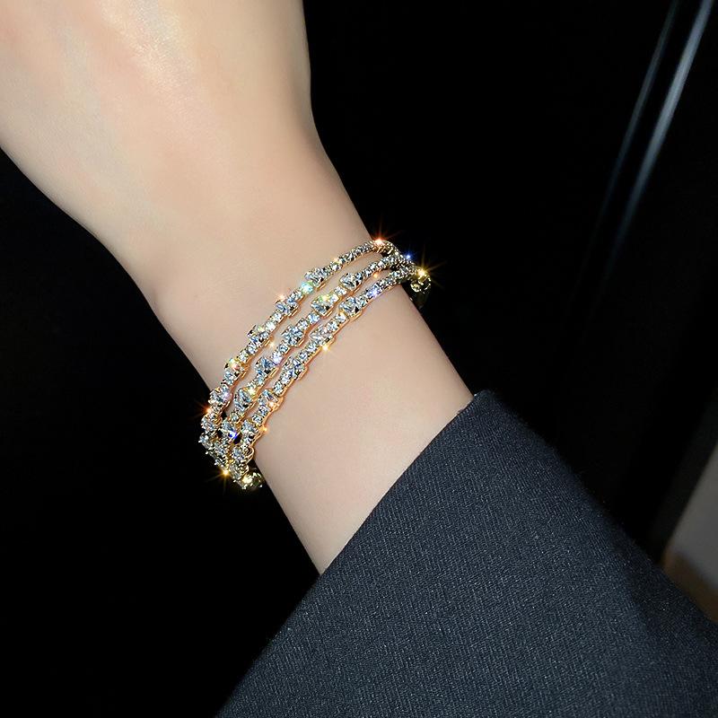 

Bangle European And American Fashion Open Bracelets Female Temperament Simple Bracelet Full Rhinestone Versatile Delicate Hand Jewelry