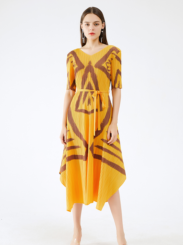 

2021 New Pleated Painted Es Summer Yellow Symmetrical Pattern Sunes Women Sashes Omighty Luxury Clothes Mg7z, Red