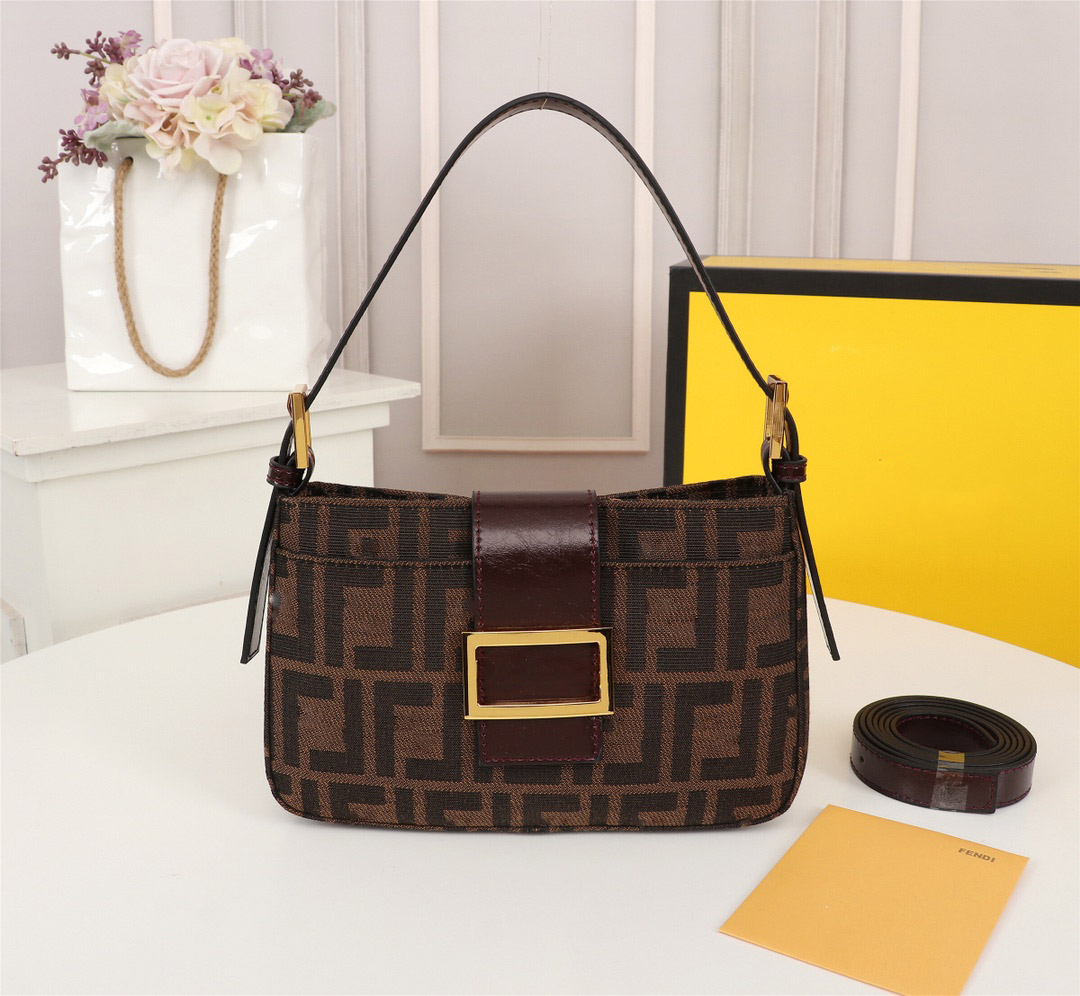 

Fashion baguette bag women luxurys designers bags 2021 canvas shoulder baga womens sweet retro crossbody F126