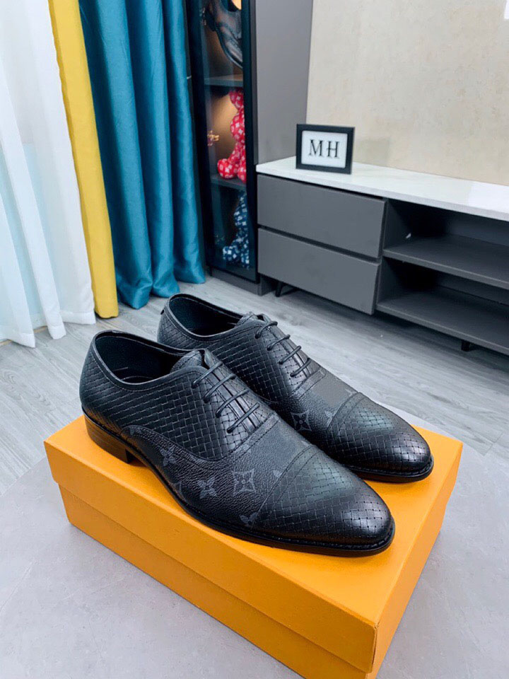 

2023 Fashion Men's Formal Designer Dress Shoes Brand Gentle Men Genuine Leather Lace Up Shoes Casual Business Oxfords Size 38-44, Black