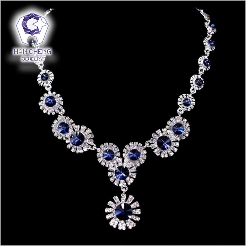 

Pendant Necklaces Fashion Link Flowers Created Crystal & Pendants Statement Choker Necklace Women Jewelry Collier Vintage