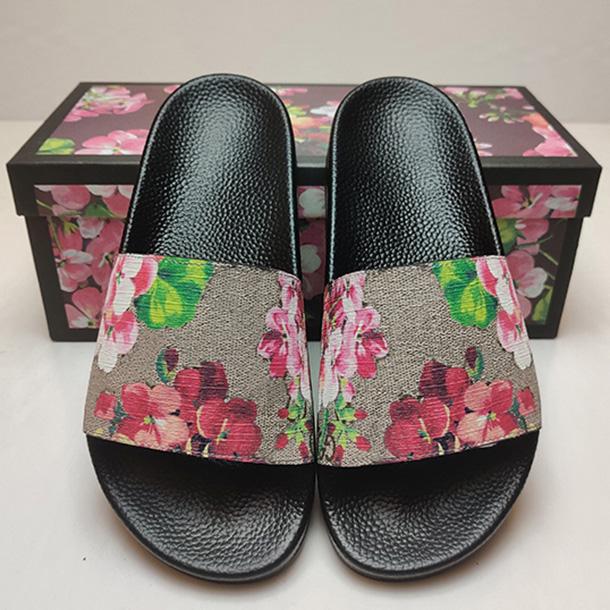 

Men Women Sandals Slippers Luxury Designer Slides Pearl Tiger Snake Pattern Slipper Couples Summer Wide Flat Ladies Sandal Slide with Box yfgghdfrs, Black