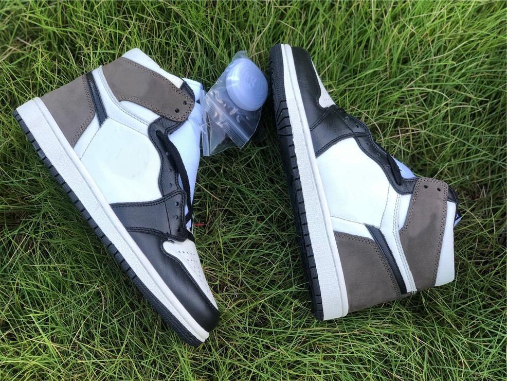 

2021 wholesale Dark Mocha 1s High OG Men's Basketball Shoes Black Pale 555088-105 Outdoor Sports sneakers Size 36-46 with box, 02