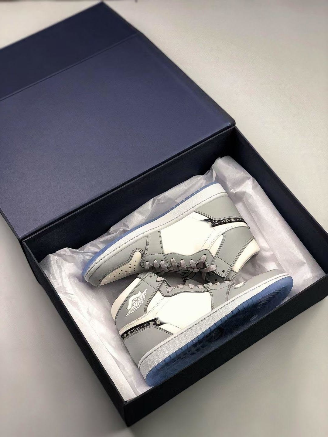 

1S High OG Shoes Wolf Grey Sail Photon Authentic 1 Basketball Sneakers Low Men Women White Blue, Bubble wrap packaging