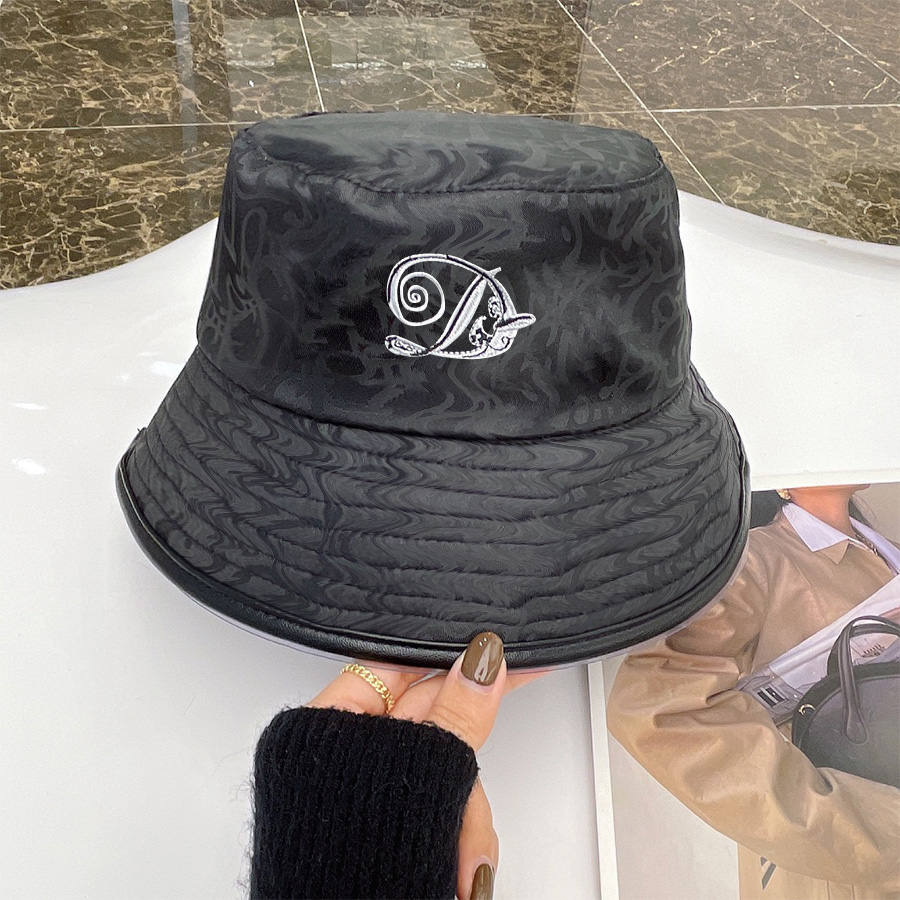 

Fashion Bucket Hat Designer Ball Caps Squiggles Letter Design for Man Woman 6 Options 3 Colors Top Quality, C1
