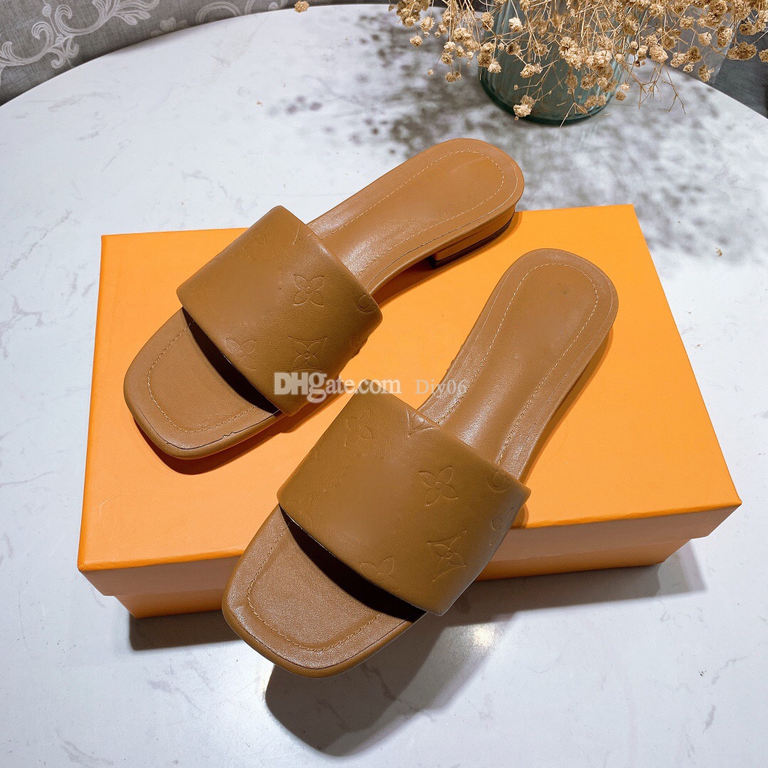 

classic leather Luxury loafers Muller Designer slipper sandals Womens slides shoes with buckle Fashion Men Women Princetown slippers Ladies, Black