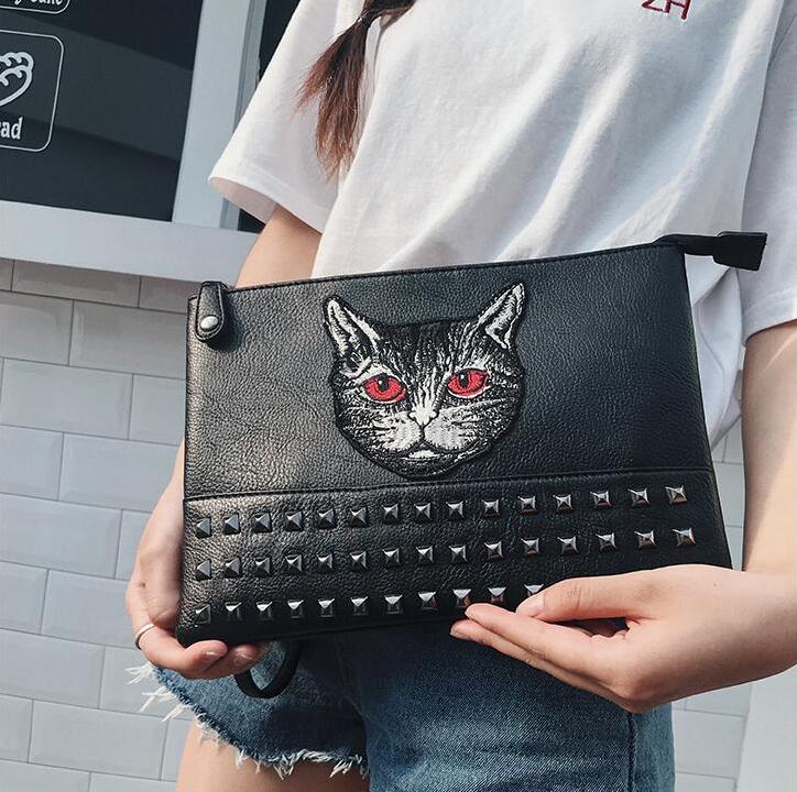 

Factory wholesale men bag large capacity rivets shoulder bags street fashion embroidery leather hand holding handbag, Black(boutique box)