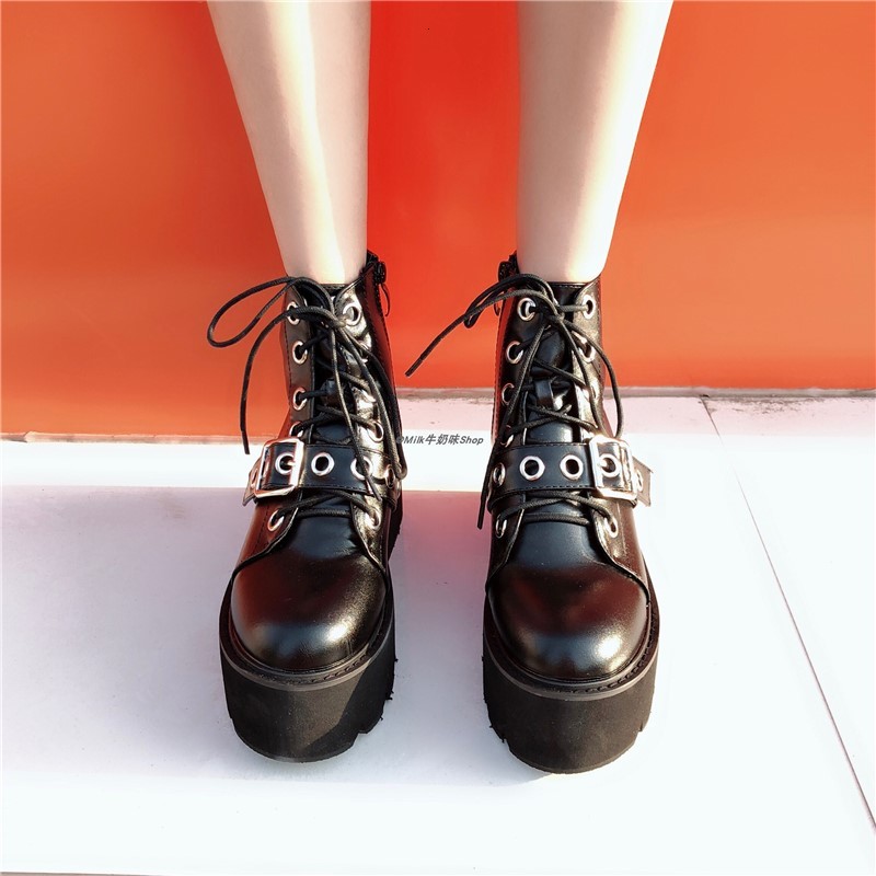 

New Japanese Anime Lolita Harujuku Boots Autumn/winter Punk Motorcycle Rivet High-heeled Belt Women's Platform Gwy4, Black