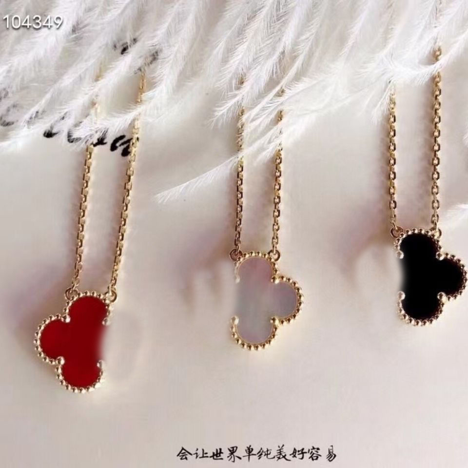 

Ladies Love rings Pendant Necklaces Screw Bracelet Van Party Wedding Couple Gift Love Bracelet Fashion Luxury Cleef Designer Bracelet carti, Silver