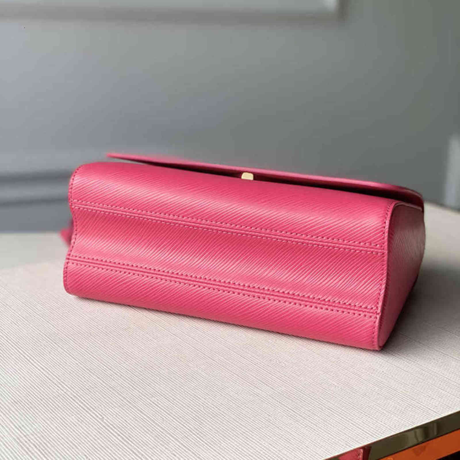 

7A+Fashion new series loulou bag M50282 Mei red button Sliding long chain design Can the shoulder Can be worn The fashion of this season1th