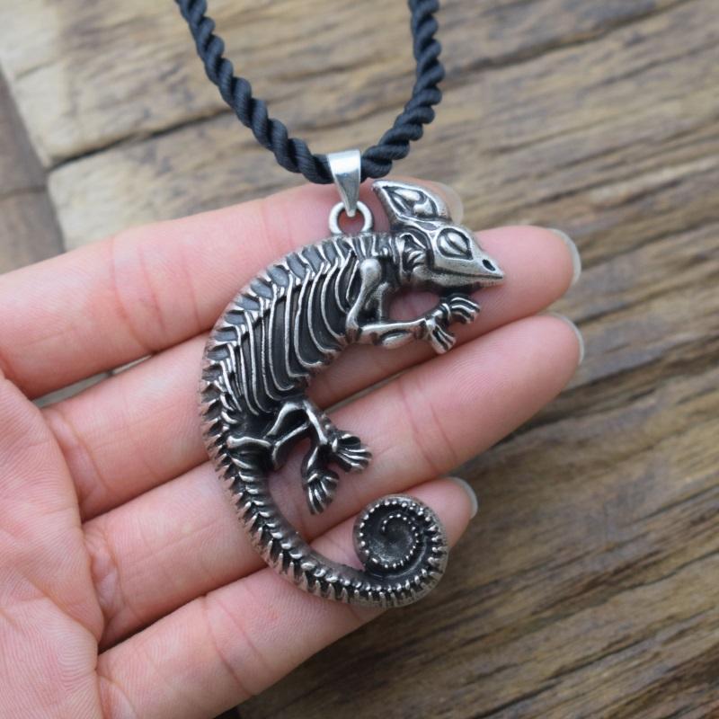 

Pendant Necklaces Personality Punk Skull Wolf Necklace Animal Skeleton Goth Jewelry Halloween Gifts