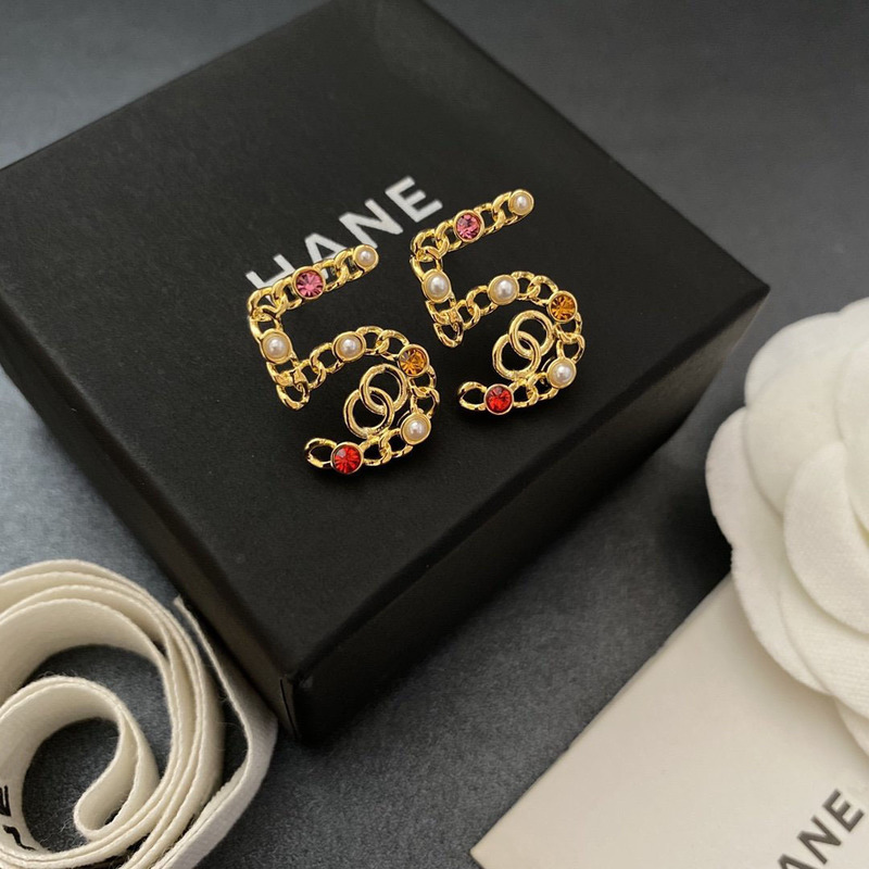 

Designer earrings JewelleryLucky number new small fragrance inlaid with diamond pearl brass 925 silver pin Earrings versatile 8V2S 2JUR