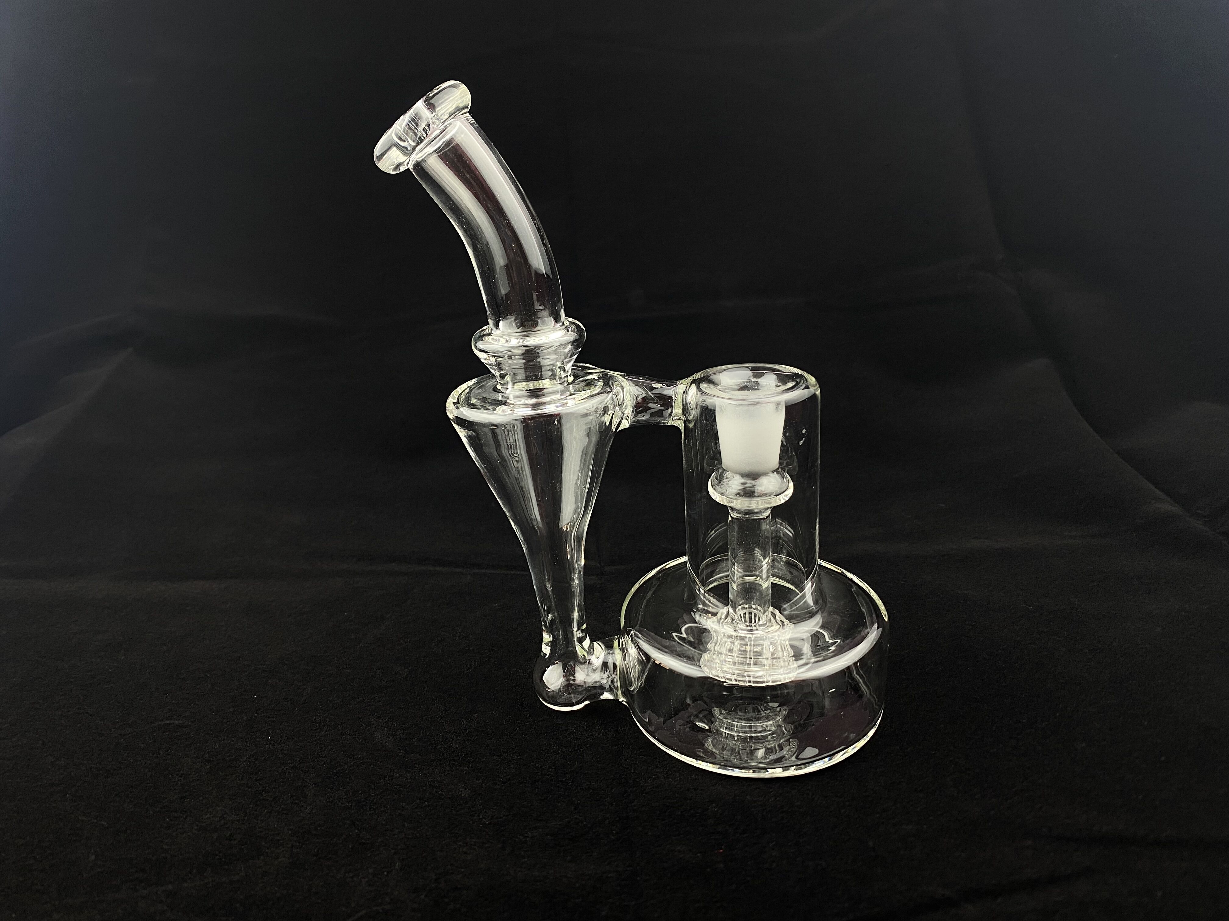 

Smoking Pipes,rbr,recycle,High artistic and collection value Glass Recycler Bong 14mm rig Independent design factory supplies wholesale and retail