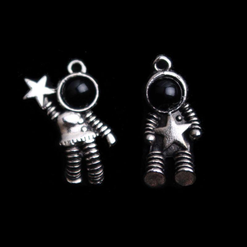 

Charms 83XC 20pcs Universe Astronaut Antique Silvery Space Man Pendants DIY Handmade Tibetan Silver Findings Jewelry Making, Bronze;silver