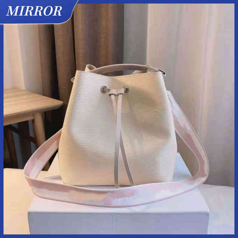 Miroir de qualité supérieure de luxe de luxe dames bandoulière bandoulière sac de sac à main en cuir Sac à bandoulière réglable