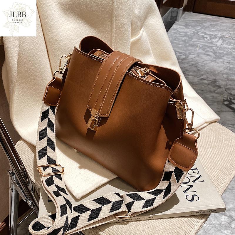 

vintage Buckets Bag for Women Designer Wide Strap Shoulder Bags Luxury Soft Pu Leather Crossbody Bag Large Tote Big Female Pur, Black