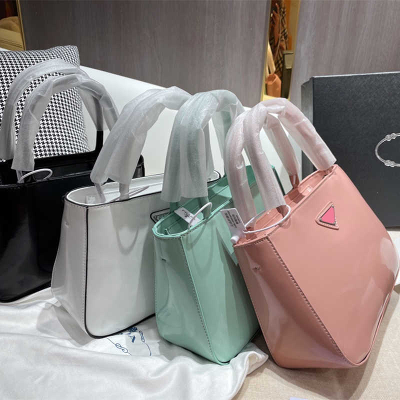 

totes shoulder bag luxurys designers crossbody bags 2021 women's large genuine real leather handbag purses female fashion with lock who