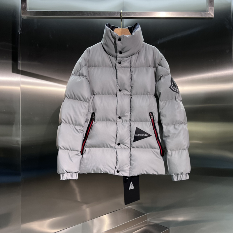 

Designer Monclair Mens Down Jackets Parkas Luxury Monler Montbeliard Hoodie Black Blue White Goose Top High Quality Man Winter Famous Name Brand Outdoor Coats0688