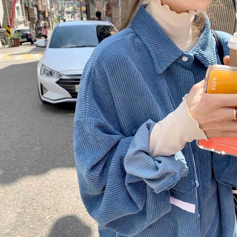 

Shirt jacket female design sense niche early autumn salt retro Japanese outer wear all-match spring long-sleeved shirt 210526, Red