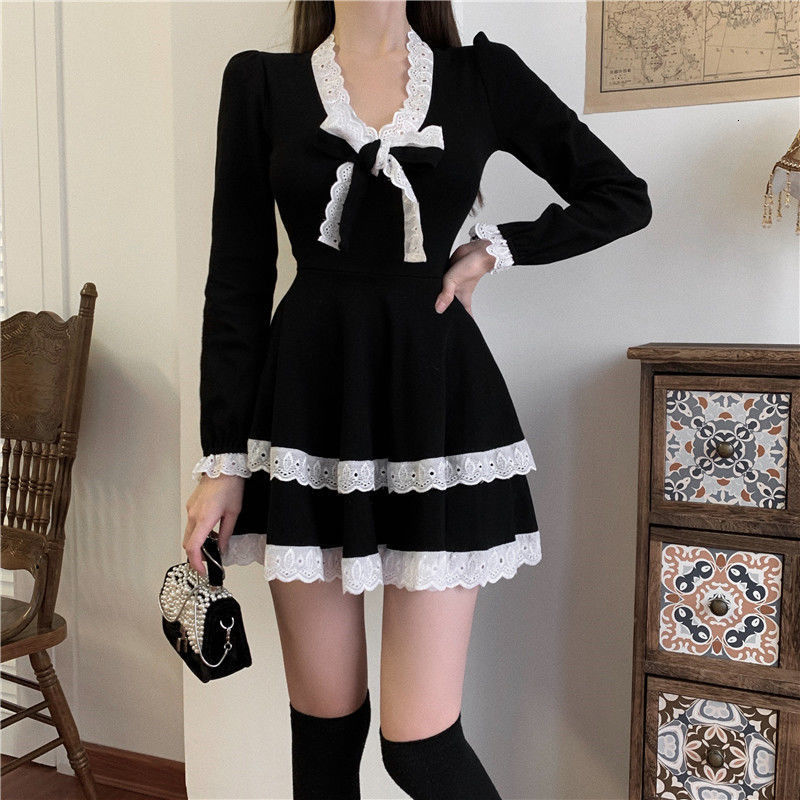 

2021 New Black Vintage Women Bow Designer French Style Lack Patchwork Full Sleeve Slim Mini Chic Autumn Women' Clothing Ujsd
