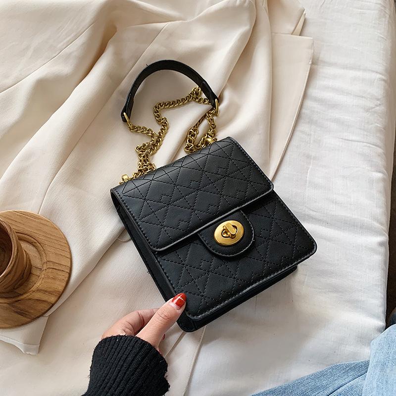 

Small Square Crossbody Bags For Women Chain Shoulder Bags 2021 Quilted Women Messenger Bag Female Flap Bag, Black