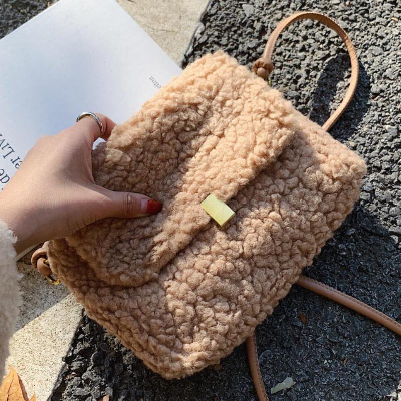 

Elegant Female Square Crossbody bag 2021 Winter New Quality Soft Plush Women's Designer Handbag Travel Shoulder Messenger Bag, Black