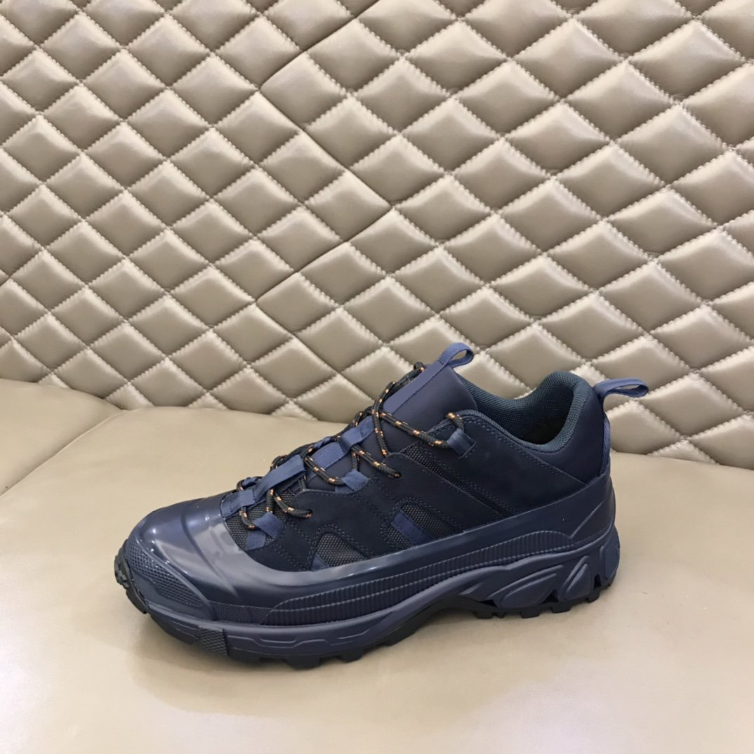 Baskets de chaussures de Rhyton Mens avec la bouche Lèvre Imprimer NY Yankees Femmes Vintage Trainer Hommes Oversize B16