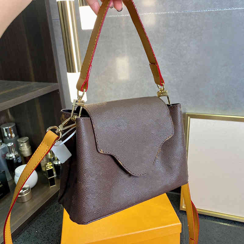 

Evening Bags Handbag Shoulder Crossbody Bag Purse Cross Body Fashion brand Different colors Genuine leather High-quality with original box size VWKC, 1# shoe box