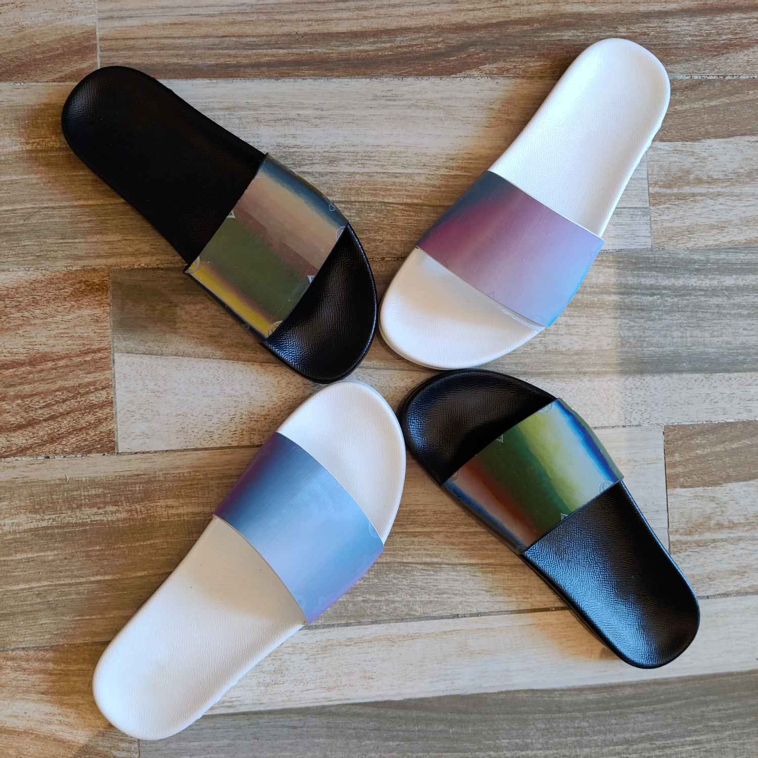 

2021 Brand Luxury Designer Mens Womens Slipper Laser Summer Sandals Beach Slides Slippers Ladies Sandali Bathroom Shoes Classic Brown Print Zlh, Black