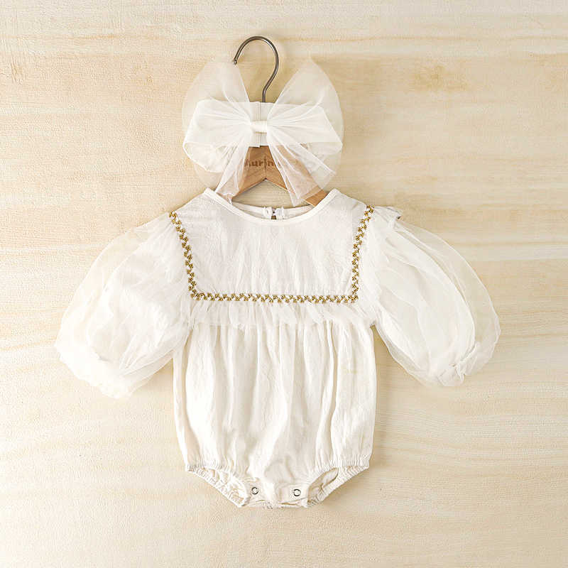 

Children Boutique Clothes Baby White Cotton Romper Ruffle Sleeve Girls Princess Jumpsuit 1st 1 2 Year Birthday Party Clothing 210615, Only white romper
