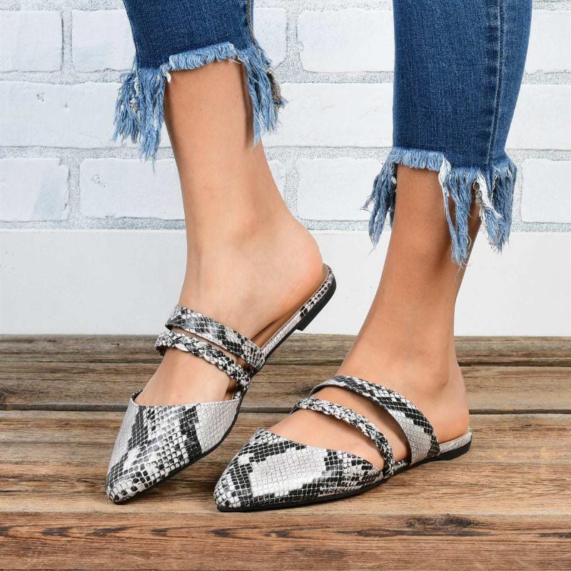 

Shoes Woman 2021 Slippers Flat Cover Toe Pantofle Big Size Summer Pointed New Soft PU Fabric Basic Rubber Slides Fretwork