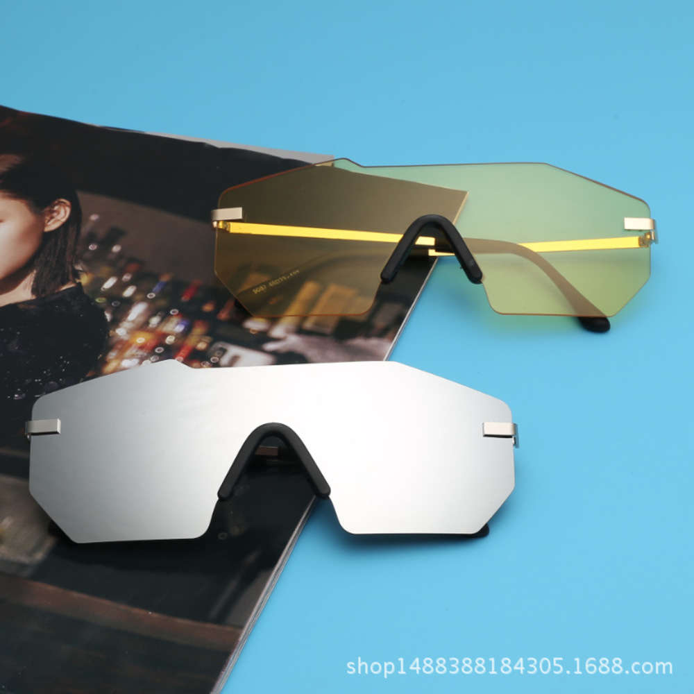 

2020 new one-piece frameless colorful men's and women's personalized large frame trend sunglasses, Silver