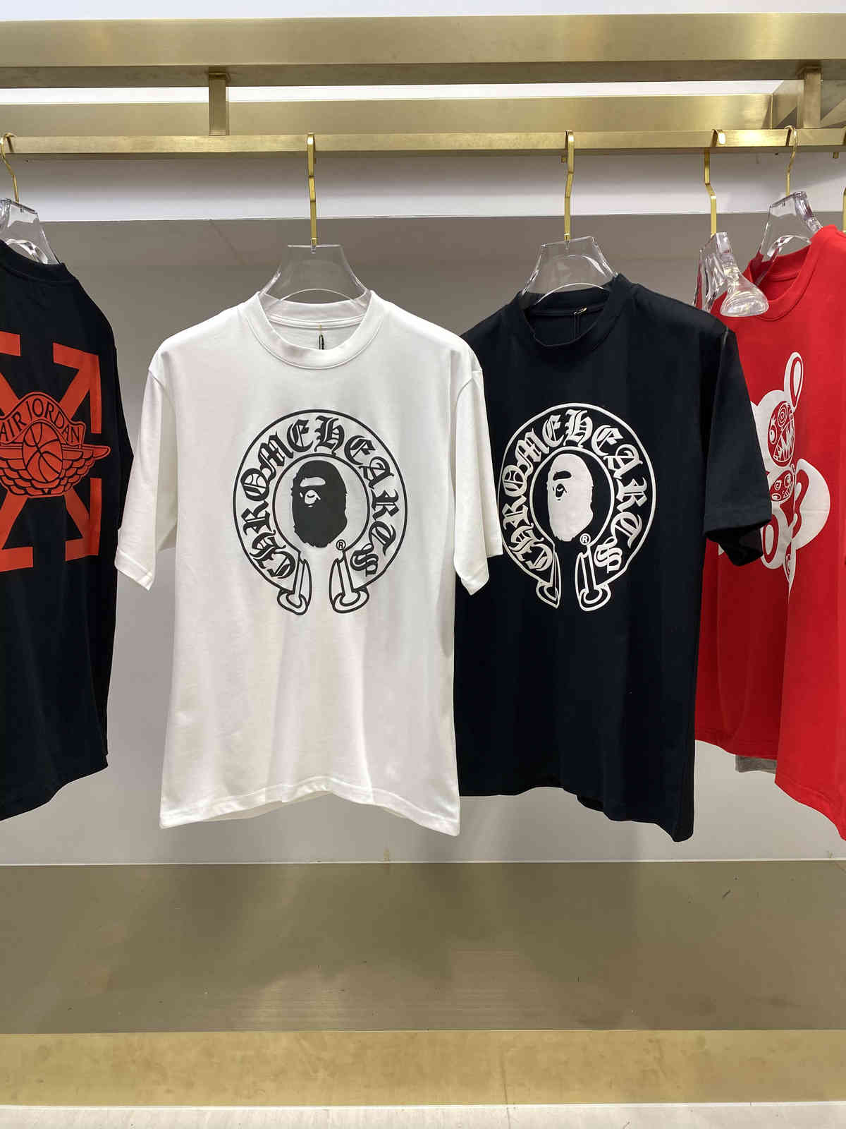 

Ch sier Croker 21 spring and summer new cartoon Sanskrit cross printed men's and women's Casual Short Sleeve lovers T-shirt, White;black