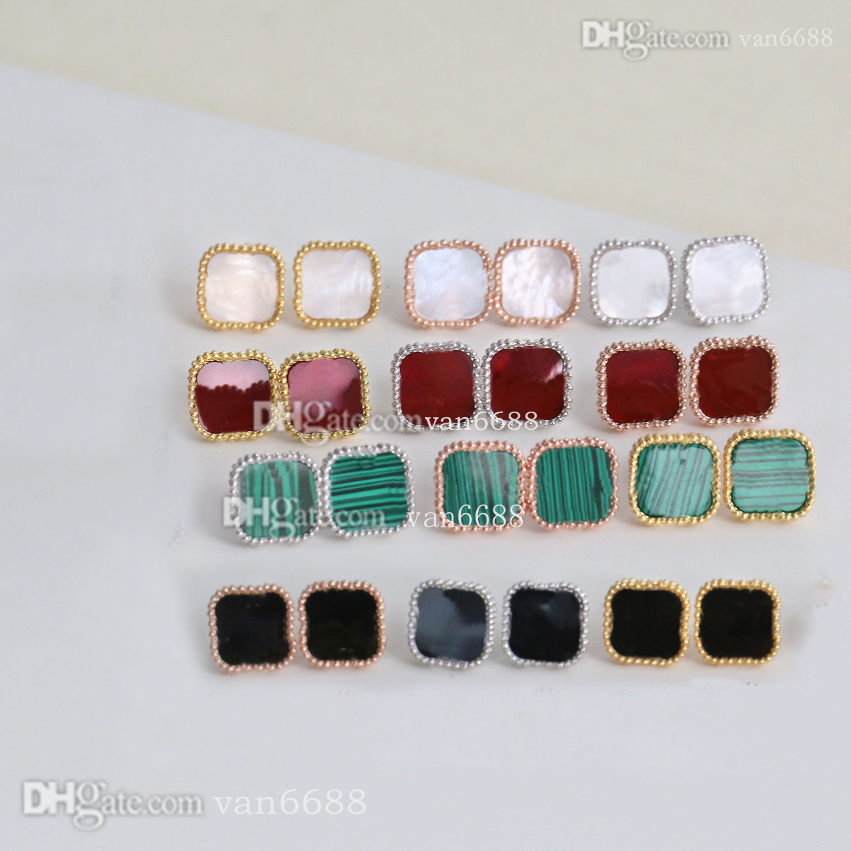 

Luxury Van Designer Stud Earrings Clover Love Women Classic Charm Jewelry Cleef Couple Gift pendant Screw Party Wedding a1
