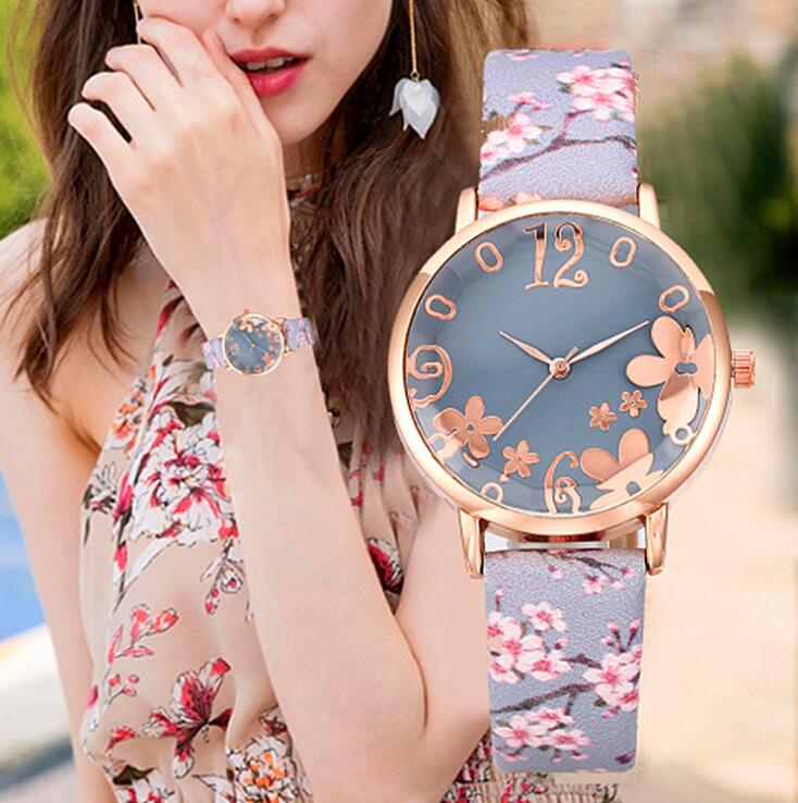 

Women Fashion Embossed Flowers Watches Small Fresh Printed Belt Student Quartz Watch Casual Ladies Rose gold Flower Color Strap Clock, Leave a message about color