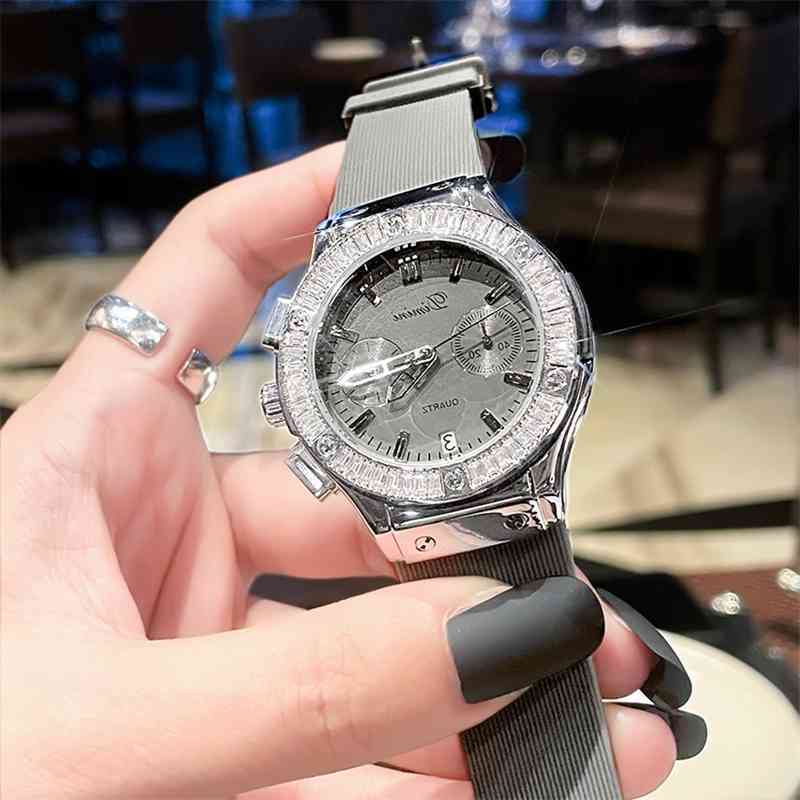 

jewelry luxury high quality designerAP Royal Oak women's minority temperament watch summer sense ins light calendar, Black