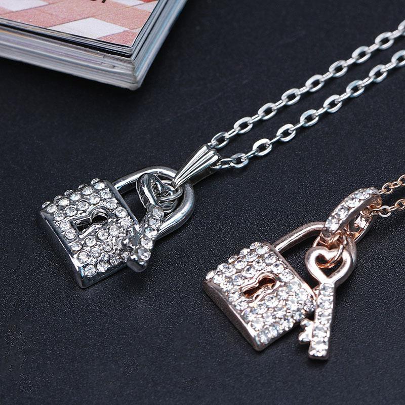 

Pendant Necklaces Trendy Lock Necklace For Women Jewelry Decoration Choker Luxury Rhinestone Shinny Girl Like Birthdat Gift Wholesale, Silver