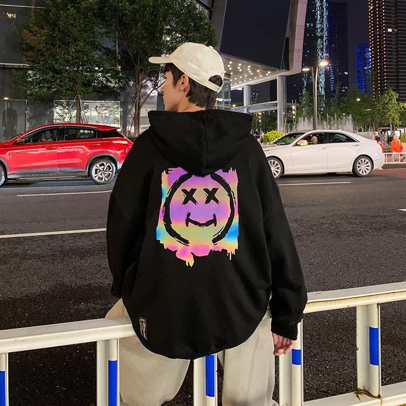 

2021 New Homem Reflexivo Streetwear Sorriso Impresso Topos Masculino Hip Hop Harajuku Camisolas Legal Coreano Com Capuz Modas Preto Ooi5
