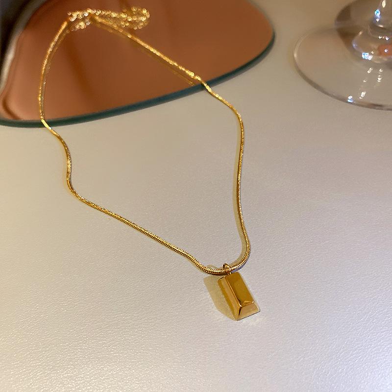 

Pendant Necklaces LoveLink Summer Design Fashion Retro Square Metal Necklace Temperament Net Red Super Fairy Pendent Jewelry Gift