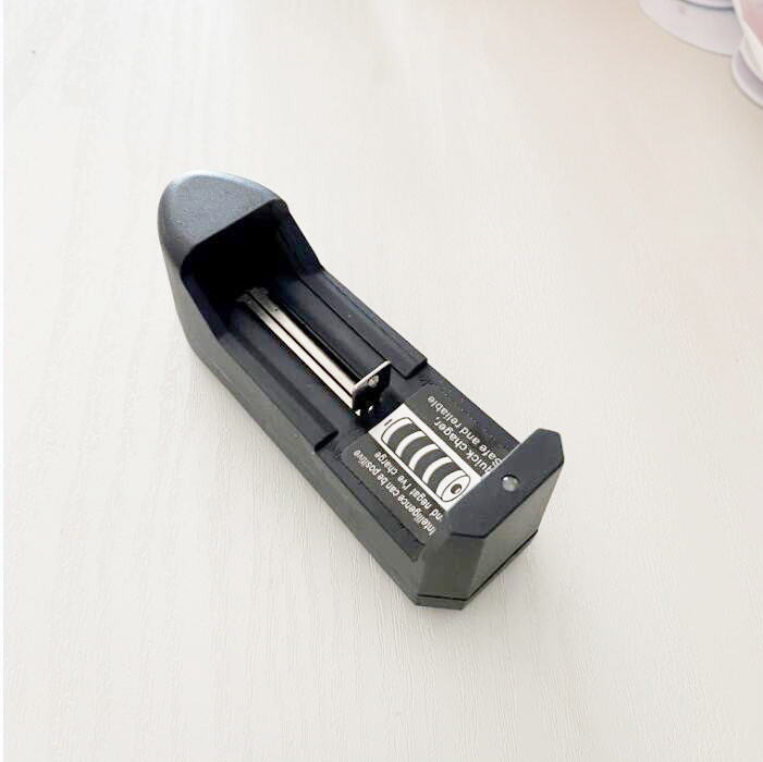 

Travel Charger 18650 18350 14500 16340 Rechargeable Dry Li-ion Battery US EU Wall Chargers for Electronic Cigarette