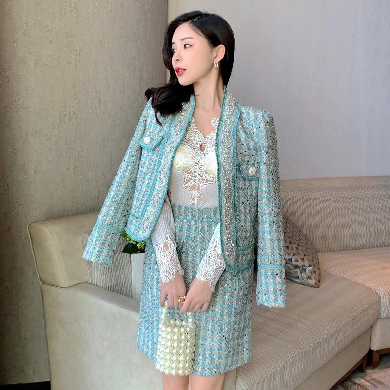 

Two Piece Dress 2021 Autumn And Winter Ladies Style Texture Heavy Nail Drill Collar Woven Half Skirt Suit Outfits For Women, White