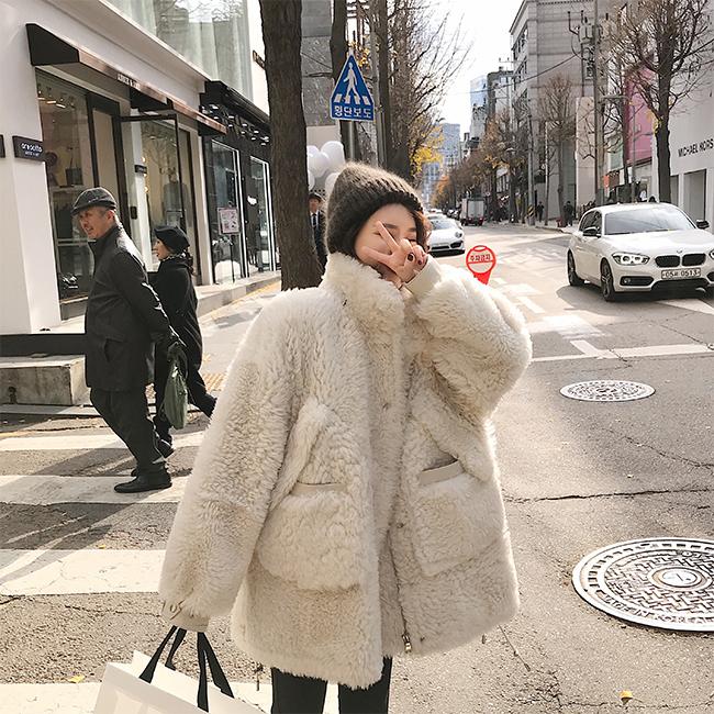 

Women's Fur & Faux 2021 Clothing Winter Outerwear Coats Lambs Wool Plush Curly Coat Leather Grass 1018, Black