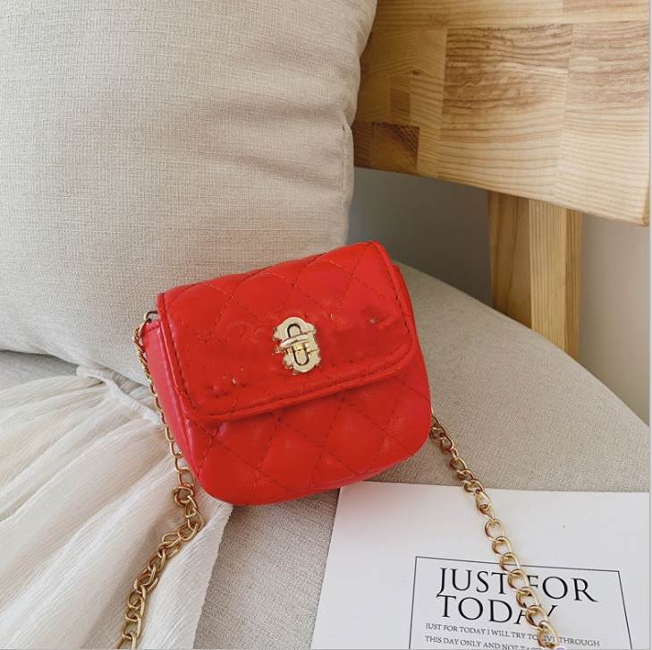 

Lady style Girls handbag INS Kids Metal Letter Princess Bags Luxury children Square Chain One shoulder bag Ladies Mini purese A4841, Red