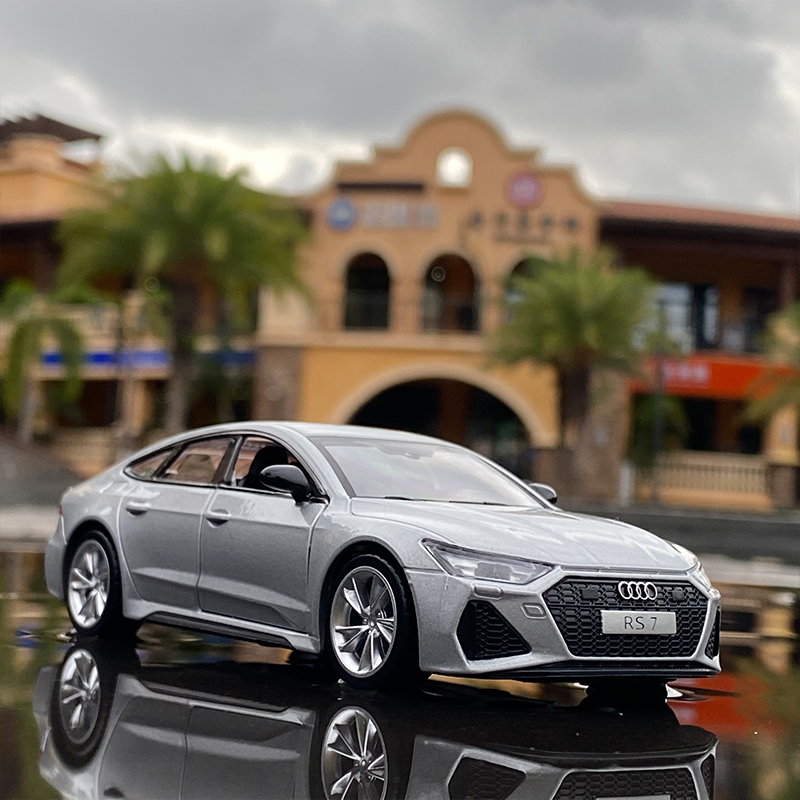 

135 Audi RS7 Coupe Car Model Alloy Car Die Cast Toy Car Model Pull Back Childrens Toy Collectibles Birthday gift