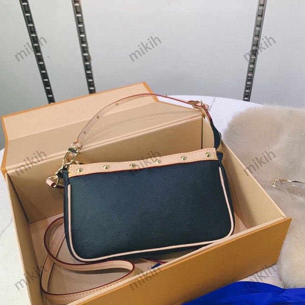 

Fashion shoulder bag retro top womens totes bags color printing design rivet decoration crossbody bag, Black