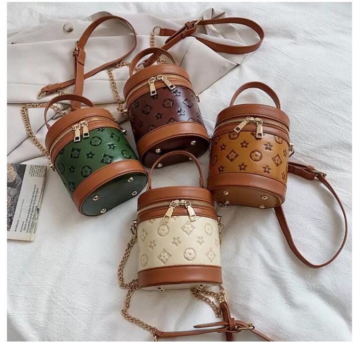 

Women Designer Crossbody Bag Shoulder Messenger Bags capacity Plain Genuine Leather None Business Two Casual square vertical section car suture magnetic buckle, Brown