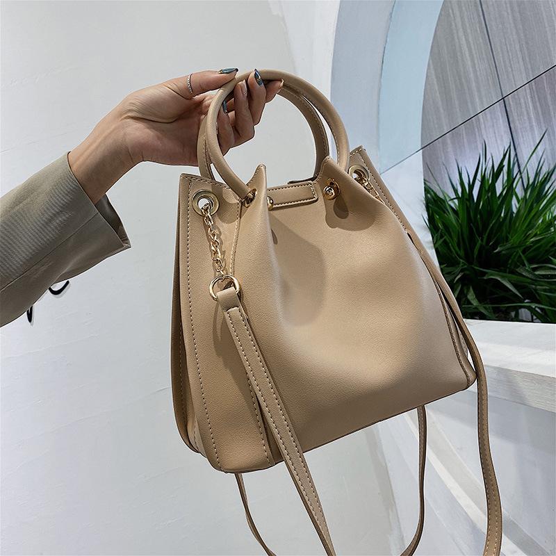 

Temperament Bag 2021 New Versatile Fashion Crossbite Bag Mother Simple Portable Shoulder, Beige