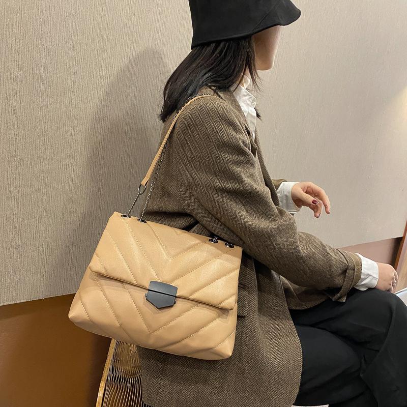 

High Capacity PU Leather Women Shoulder Crossbody Bags 2021 New Chain Vintage Handbags Ladies Casual Totes Female Purses, White