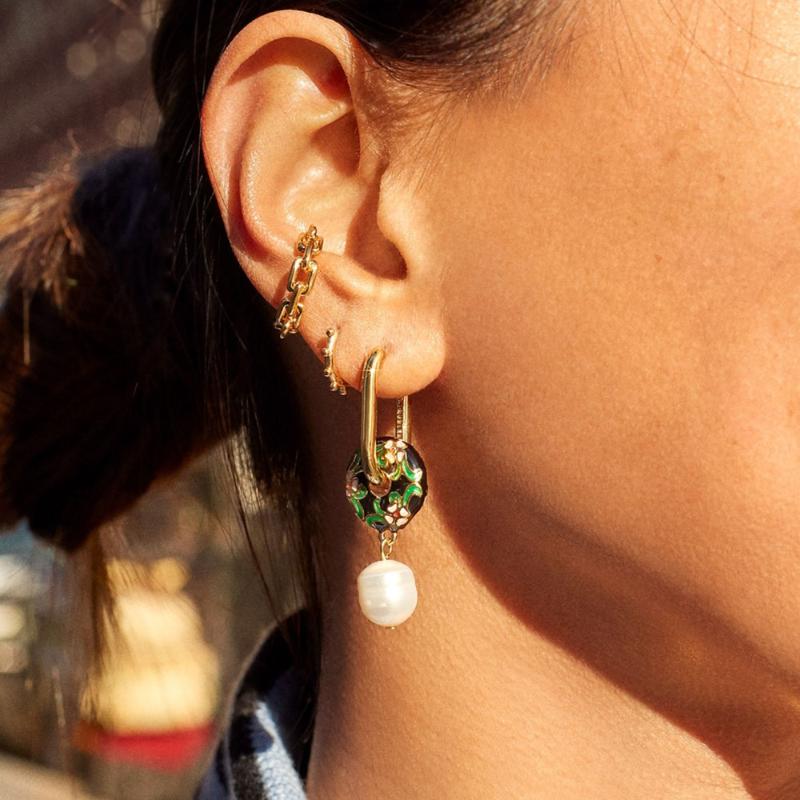 

Dangle & Chandelier 2021 Retro Round Geometric Pearl Earrings Female Long Temperament Ladies Charm Jewelry Gift, Silver